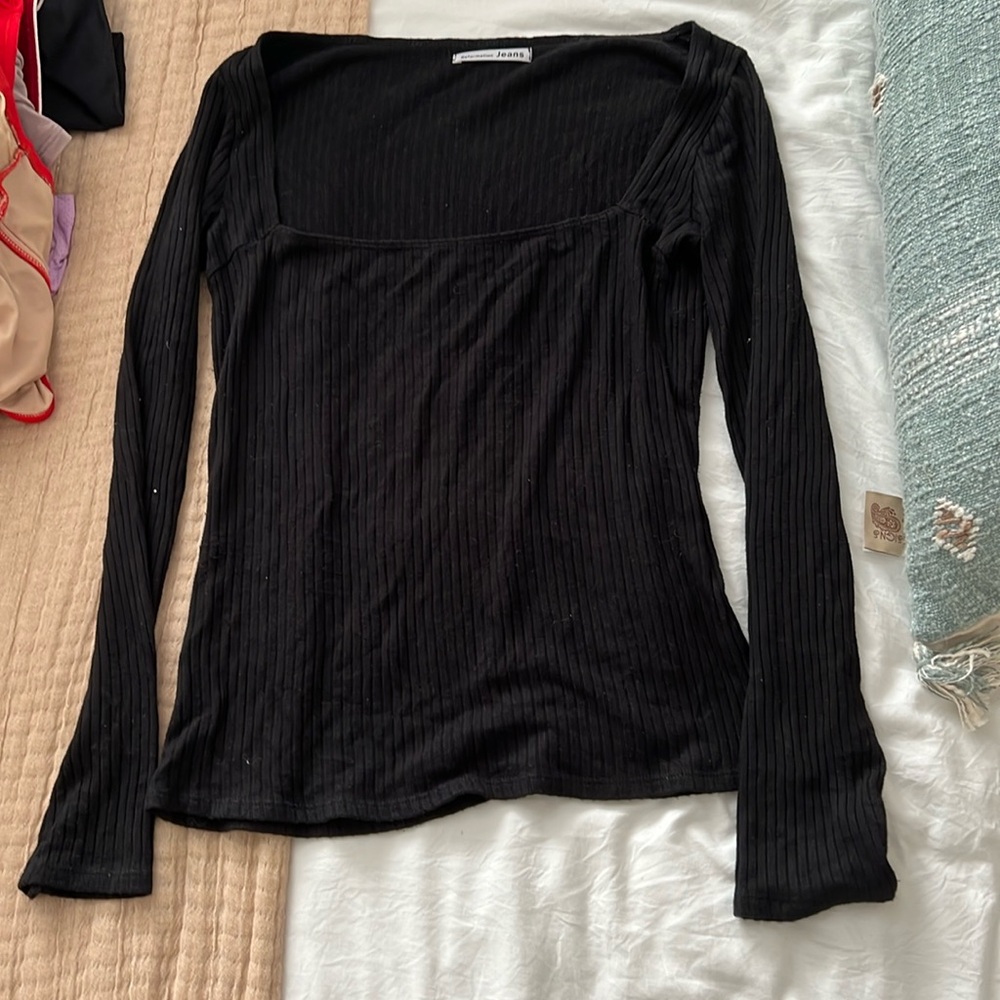 Black reformation jeans size large long sleeve shirt